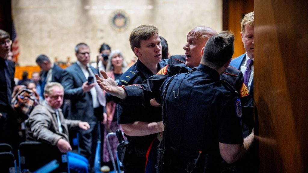 Chaos In The Senate – Republican Gets Into Brawl As Police Rush In